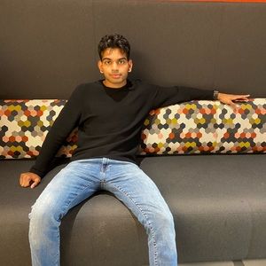 Meet your Posher, Rohith